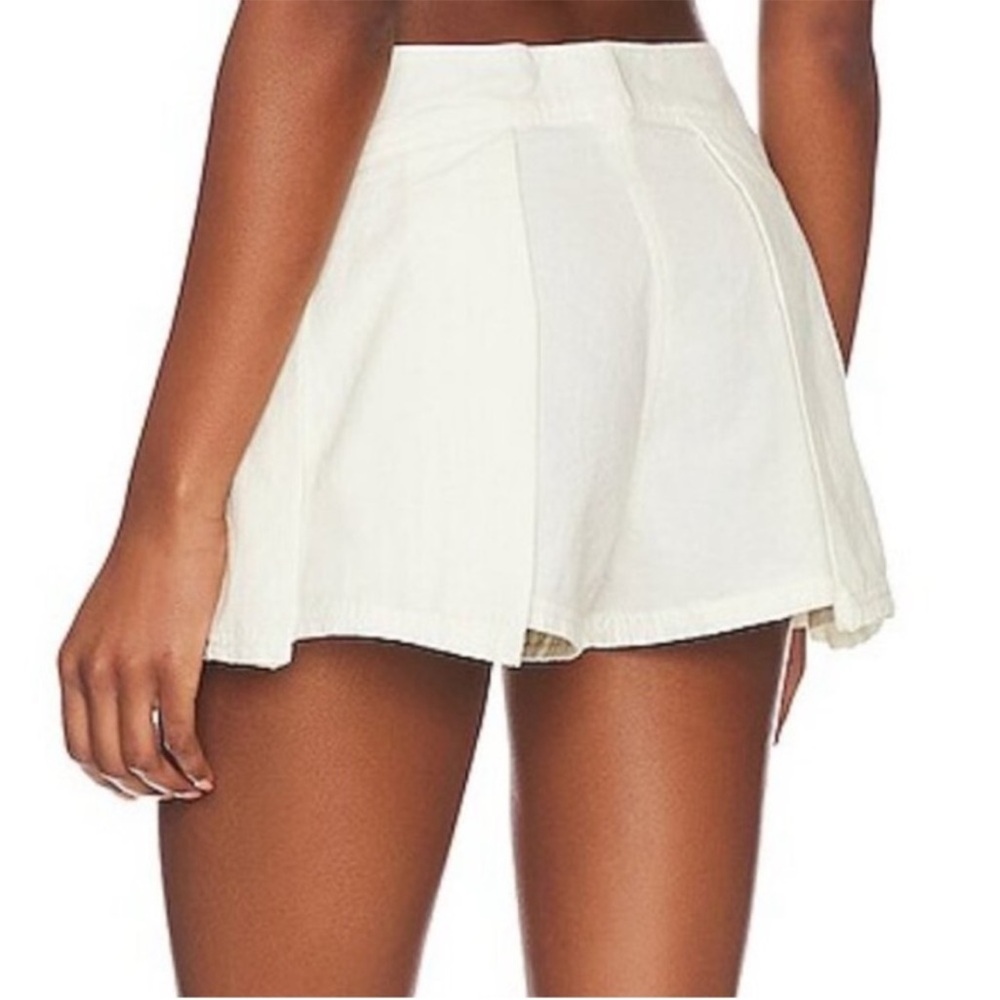 NWT Free People Heartbreaker Cotton Skort in Ivory Pleated Side Zip Closure - Picture 3 of 12
